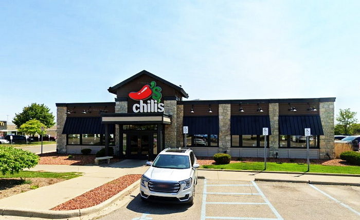 Chilis (Chilis Grill & Bar) - Auburn Hills - 3940 Baldwin Road (newer photo)
